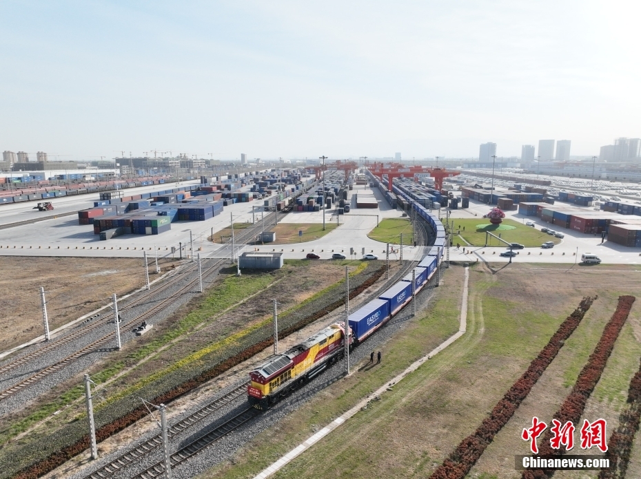 Xi'an opera mais de 20 mil trens de carga China-Europa em 10 anos