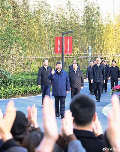 Xi Jinping faz visita de inspe??o em Shanghai