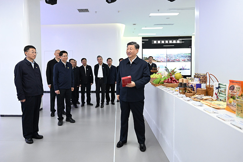 Xi Jinping pede que Guangxi escreva seu capítulo na moderniza??o chinesa