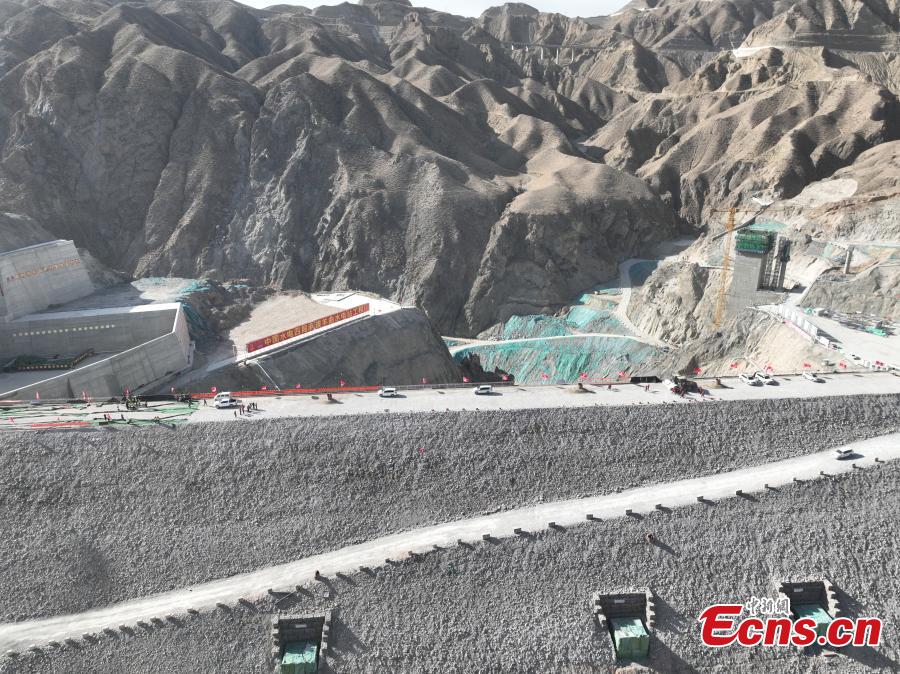 Primeira barragem de concreto enrocada está em constru??o no noroeste da China