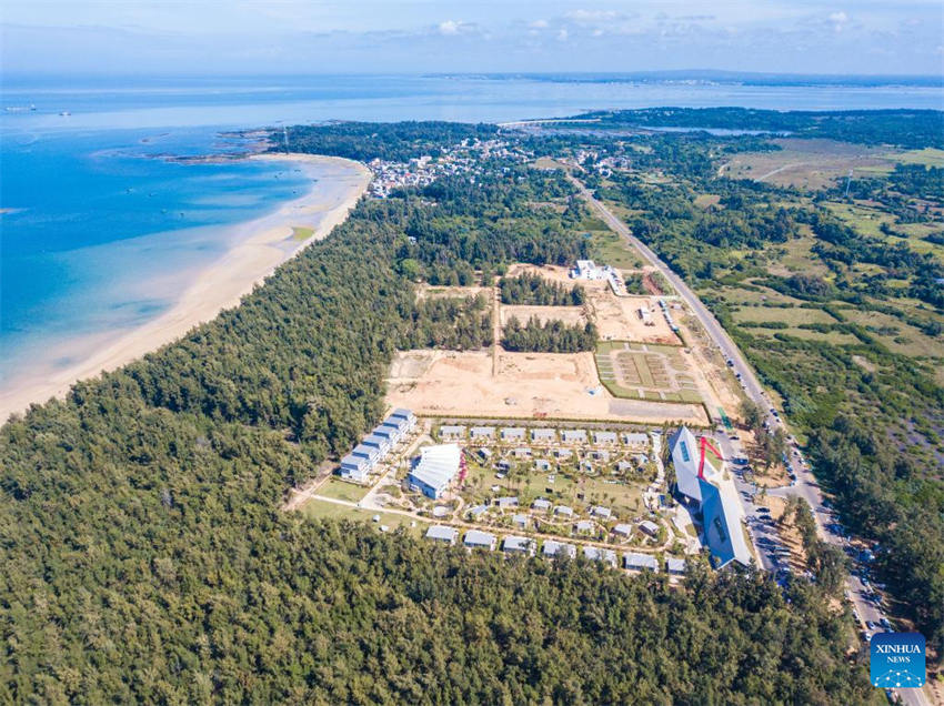 Rodovia costeira para passeios turísticos é inaugurada em Hainan