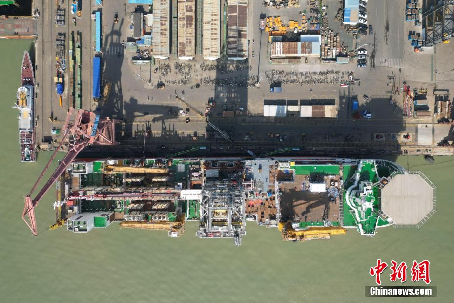 Primeiro navio-sonda oceanico da China inicia viagem experimental