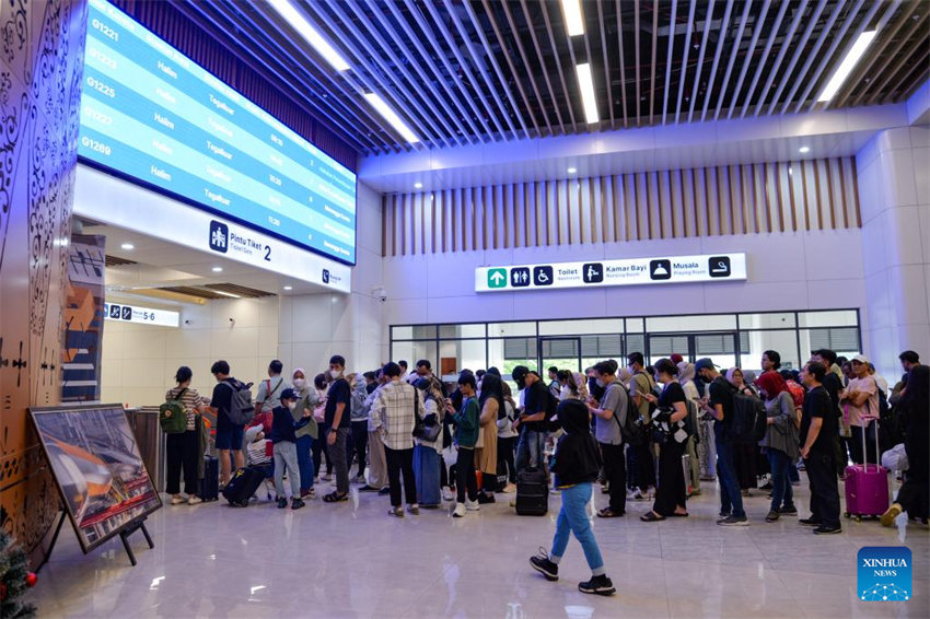 Ferrovia de alta velocidade de Jacarta-Bandung registra 1 milh?o de viagens de passageiros