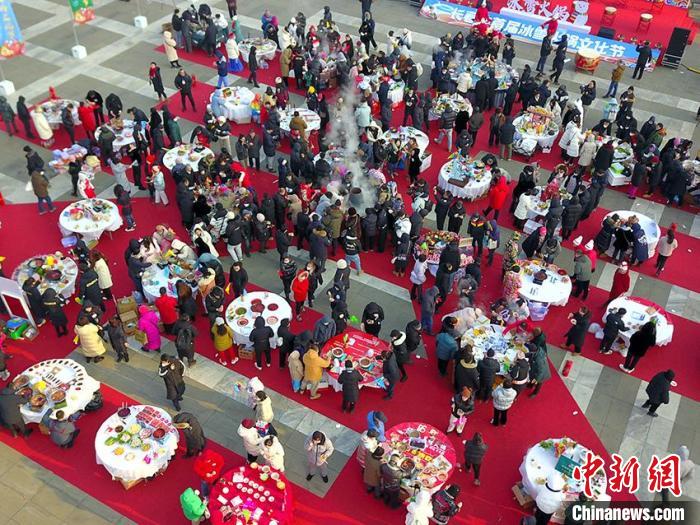 Changchun realiza Festival do Hot Pot de Gelo e Neve