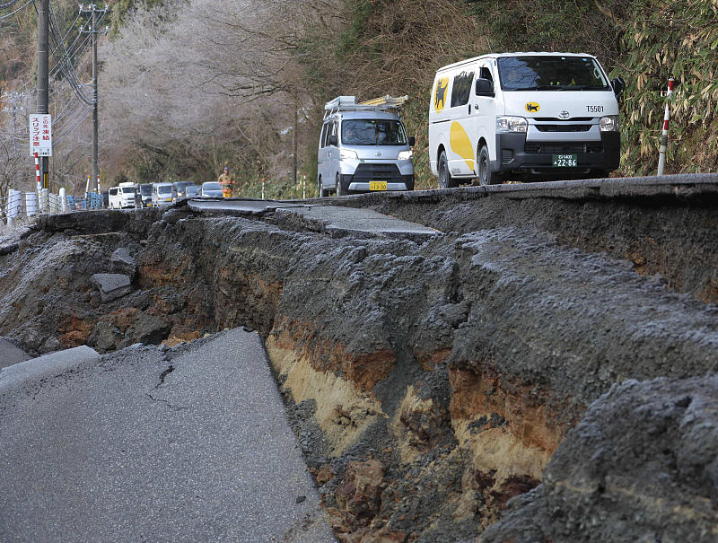 Número de mortos sobe para 13 em forte terremoto no Jap?o
