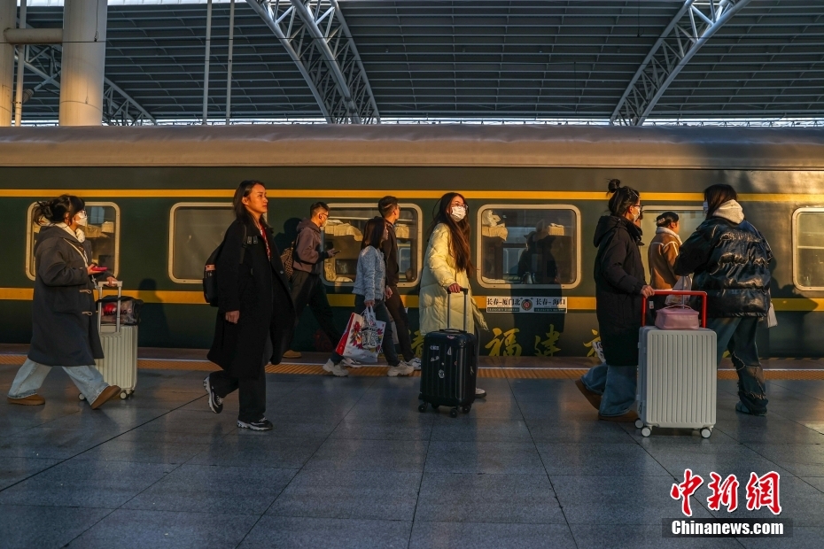 China registra 135 milh?es de viagens domésticas no feriado de Ano Novo
