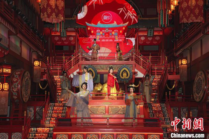 Elegancia da dinastia Tang é transmitida na cidade antiga de Xi’an durante Ano Novo