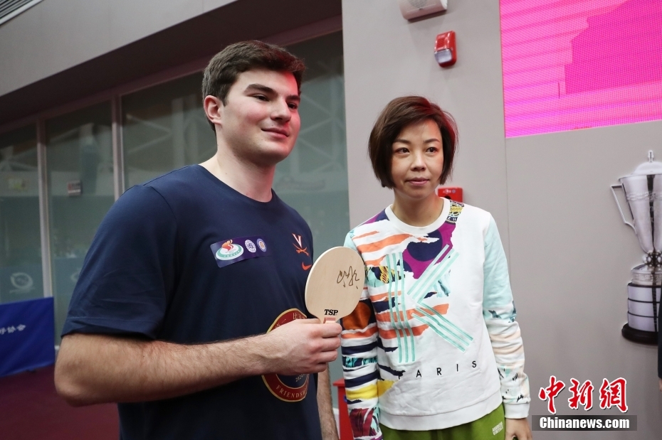 Jovens chineses e americanos refor?am amizade inspirados na 