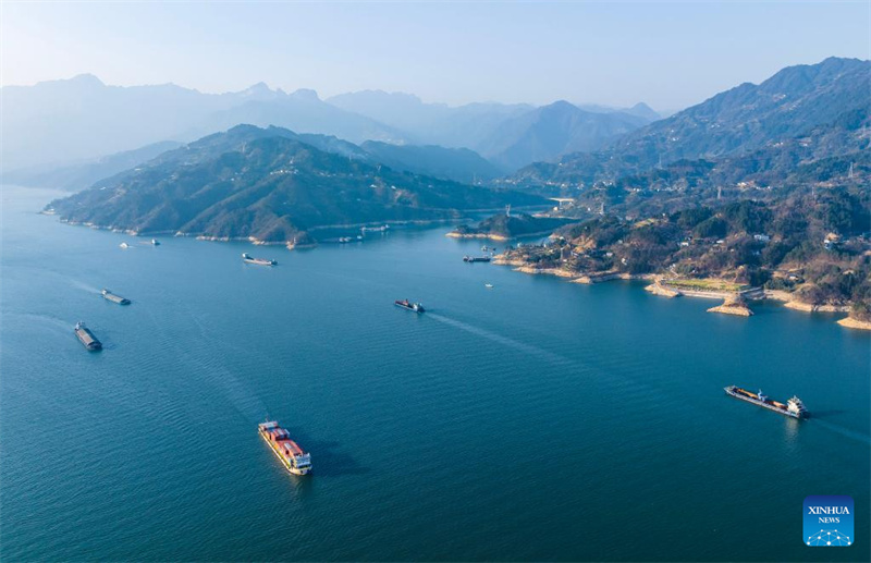 Galeria: movimenta??o de carga via Barragem das Três Gargantas atinge recorde