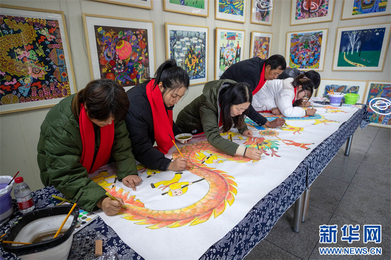 Galeria: costumes populares nas pinturas d?o boas-vindas ao Ano do Drag?o