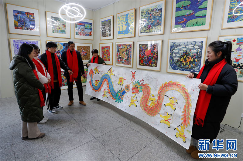 Galeria: costumes populares nas pinturas d?o boas-vindas ao Ano do Drag?o