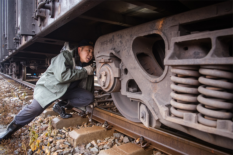 Oficina de manuten??o ferroviária de Jiang'an prepara período do Festival da Primavera