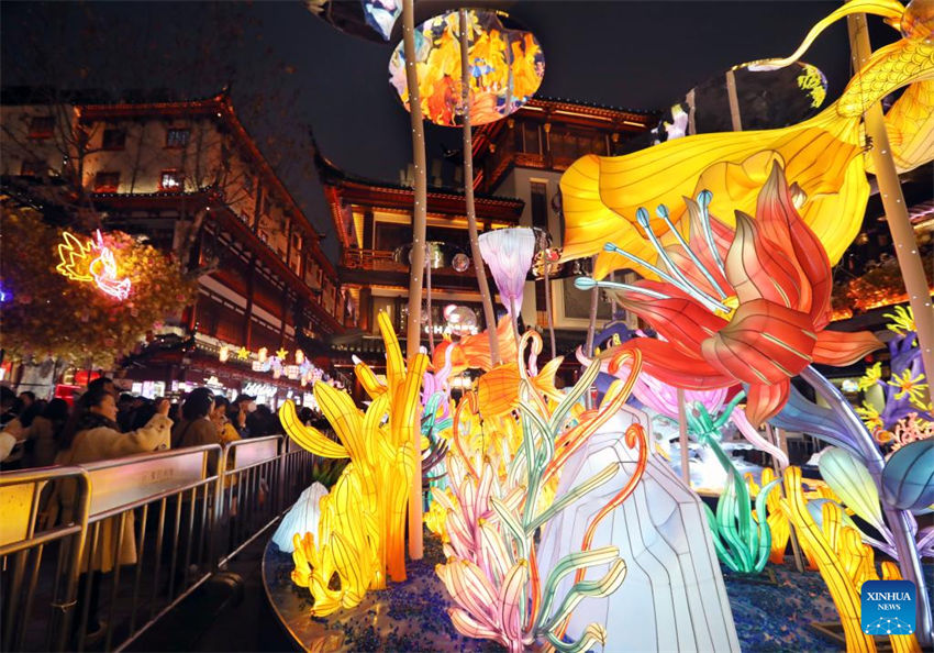 Galeria: Festival de Lanternas do Jardim de Yuyuan realizado em Shanghai