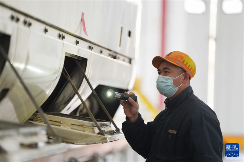 Guangxi realiza manuten??o ferroviária em prepara??o para Festival da Primavera