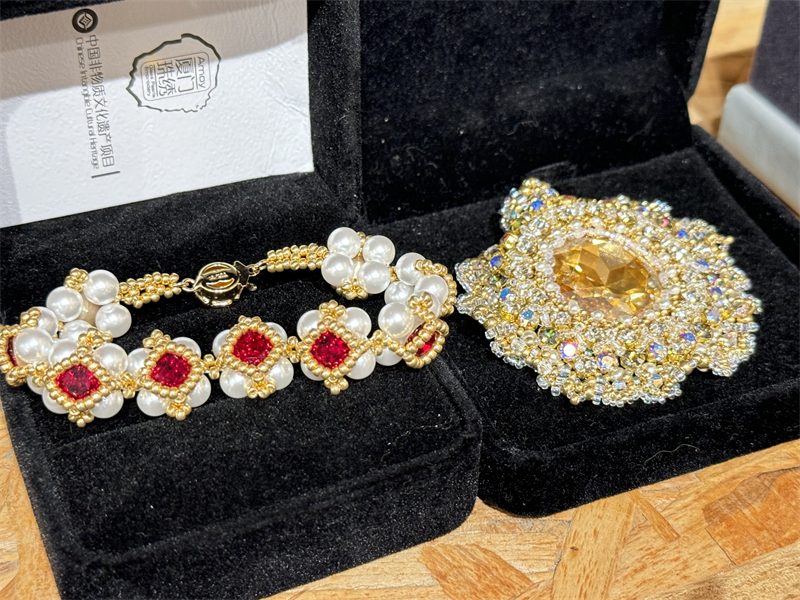 Patrim?nio cultural imaterial: bordado de contas de Xiamen