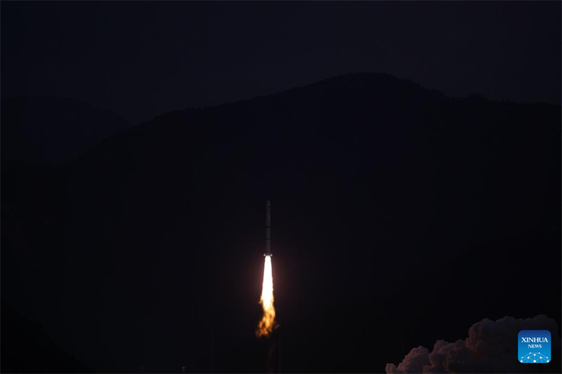 China lan?a satélites da constela??o Geely-02 com sucesso