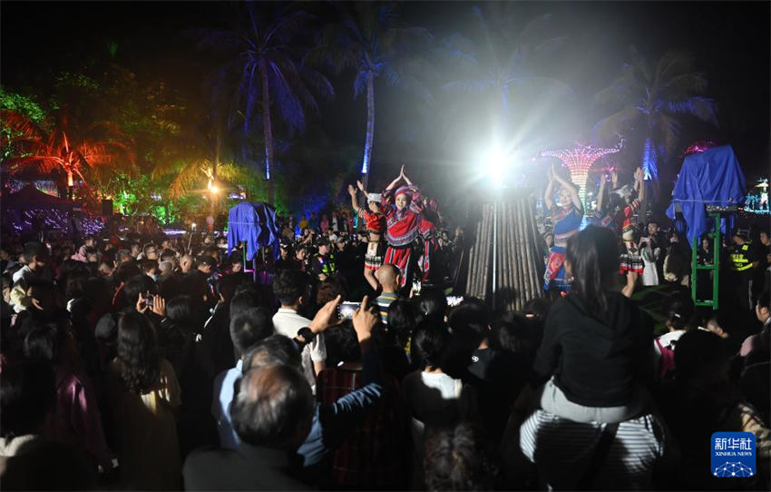 Hainan realiza atividades folclóricas para dar boas-vindas ao Festival da Primavera