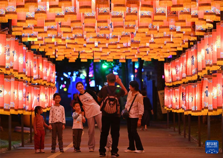 Hainan realiza atividades folclóricas para dar boas-vindas ao Festival da Primavera