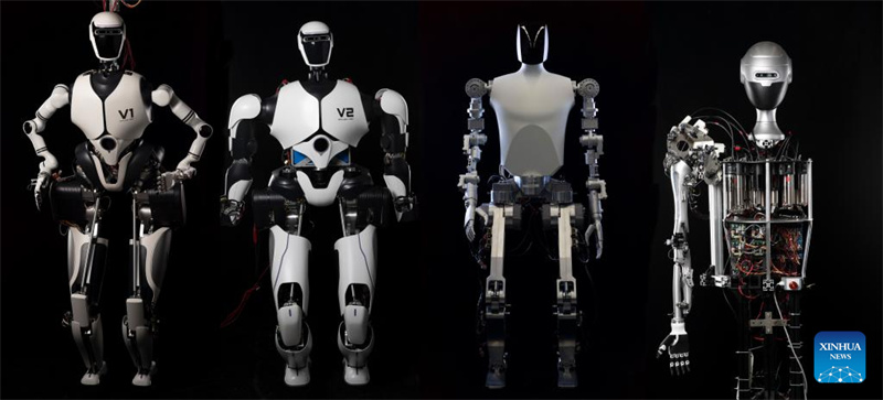 Rob?s humanoides fazem estreia pública em Beijing