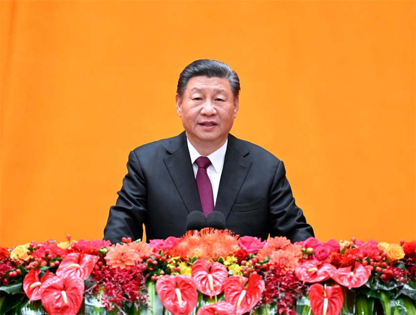 Xi Jinping estende sauda??es pela Festa da Primavera a todos os chineses e pede esfor?os para escrever novo capítulo no avan?o da moderniza??o chinesa