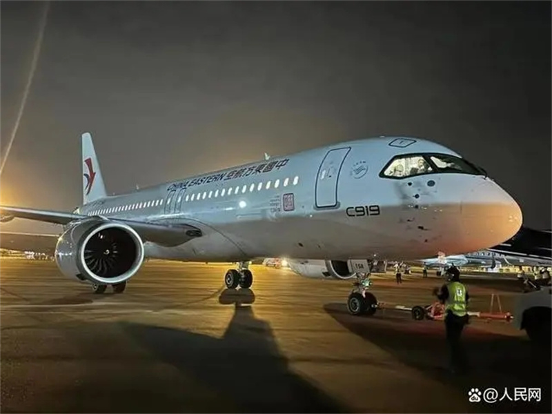 Avi?o comercial C919 participa do Airshow de Cingapura