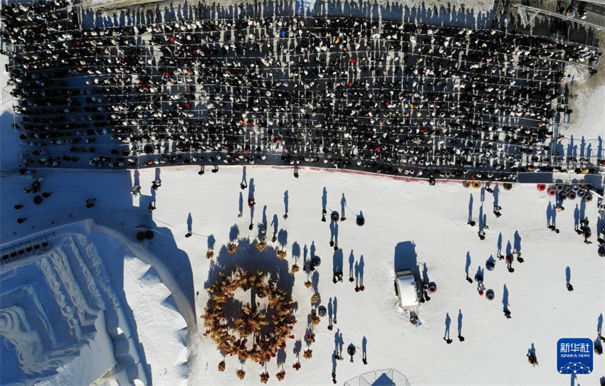 Parque Temático Mundo de Gelo e Neve em Harbin está fechado