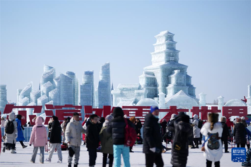 Parque Temático Mundo de Gelo e Neve em Harbin está fechado