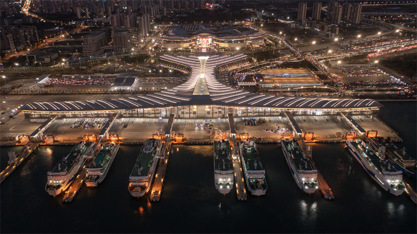 Novo hub de transporte abrangente de Haikou lotado com circula??o intensa no rescaldo do Festival da Primavera