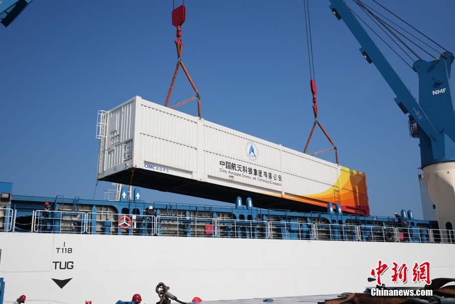 Foguete transportador Longa Marcha-8 chega a Hainan para miss?o de lan?amento de satélite