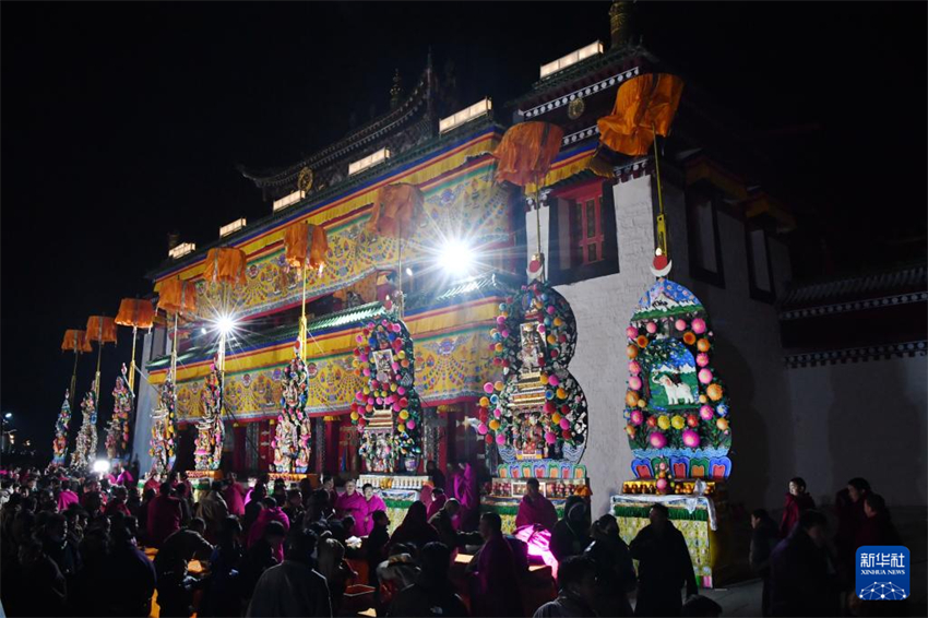 Mosteiro de Labrang realiza exposi??o de esculturas de manteiga