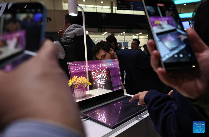 Congresso Mundial de Telefonia Móvel 2024 abre com foco em 5G e inova??es de IA