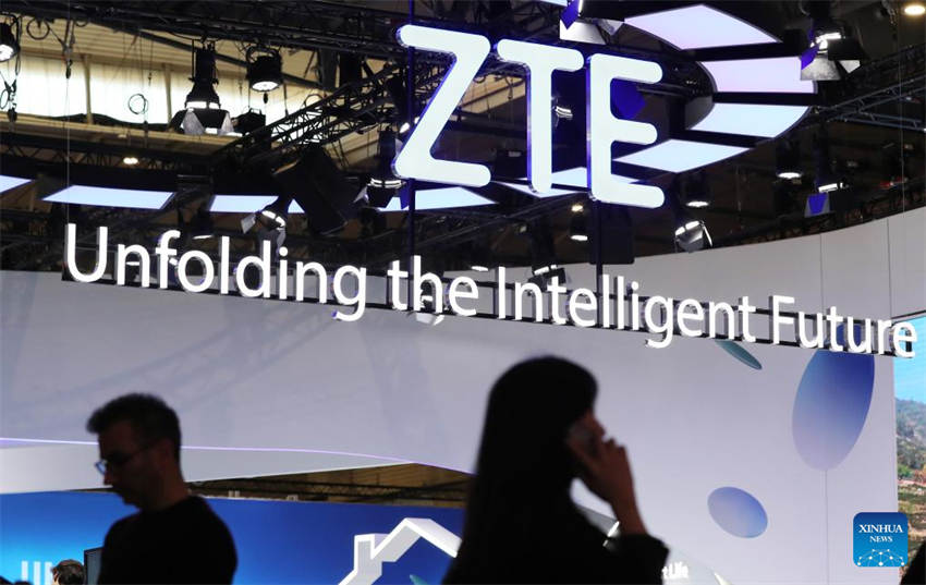 Congresso Mundial de Telefonia Móvel 2024 abre com foco em 5G e inova??es de IA