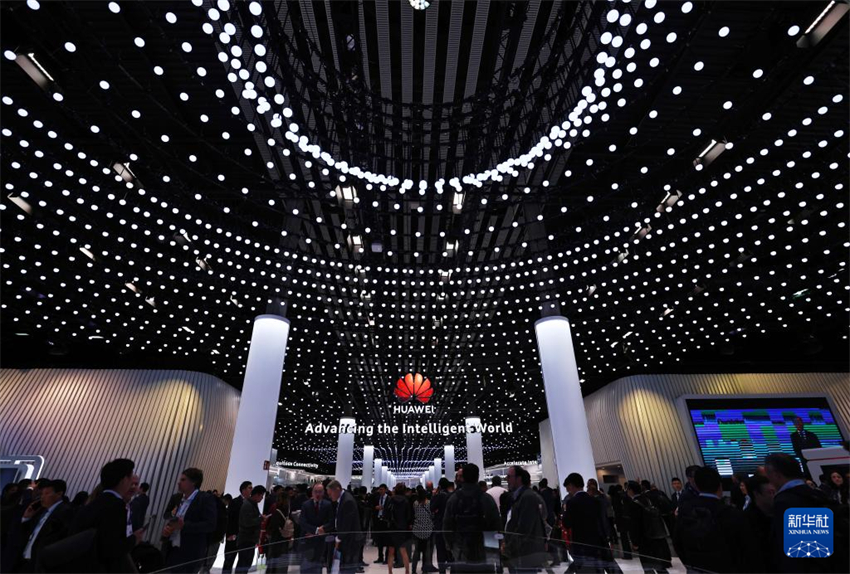 Empresas de tecnologia chinesas marcam presen?a no MWC