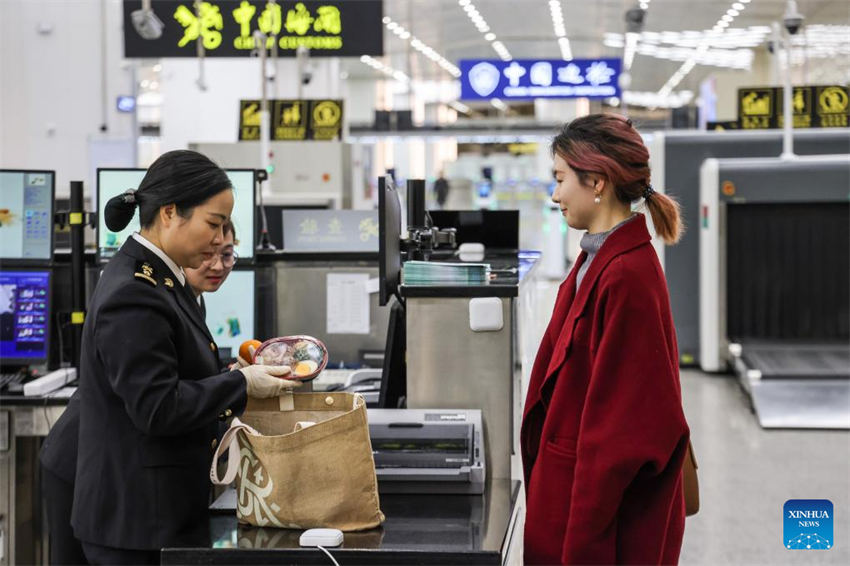 Ilha chinesa de Hengqin extingue tarifas para maioria das importa??es de Macau