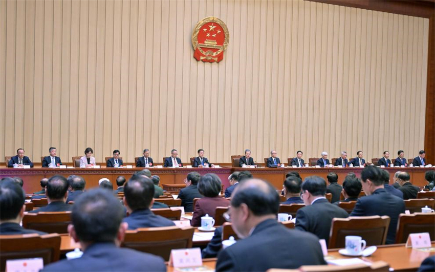 Presidium é eleito e agenda é definida para sess?o legislativa anual da China