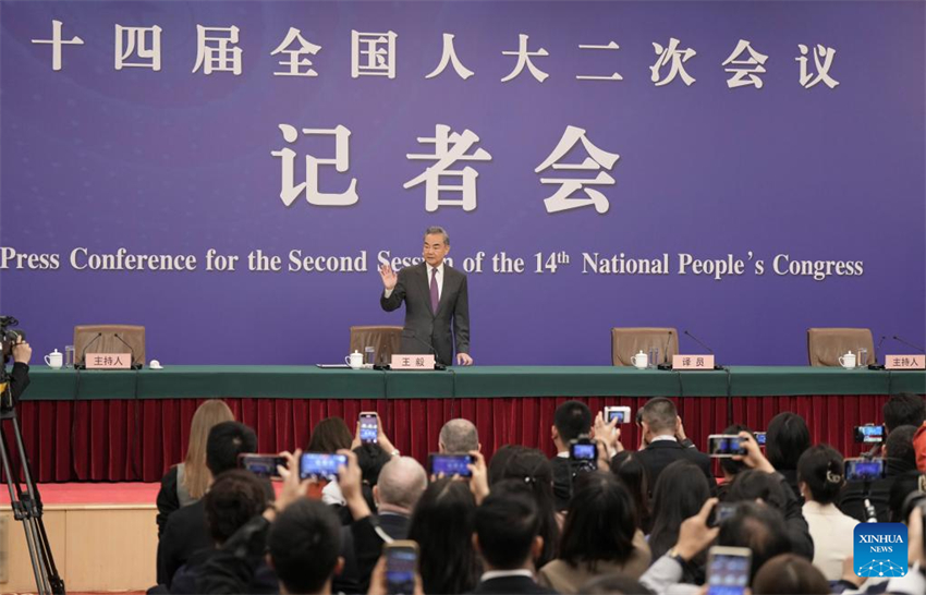 Chanceler da China se reúne com imprensa sobre política externa e rela??es exteriores