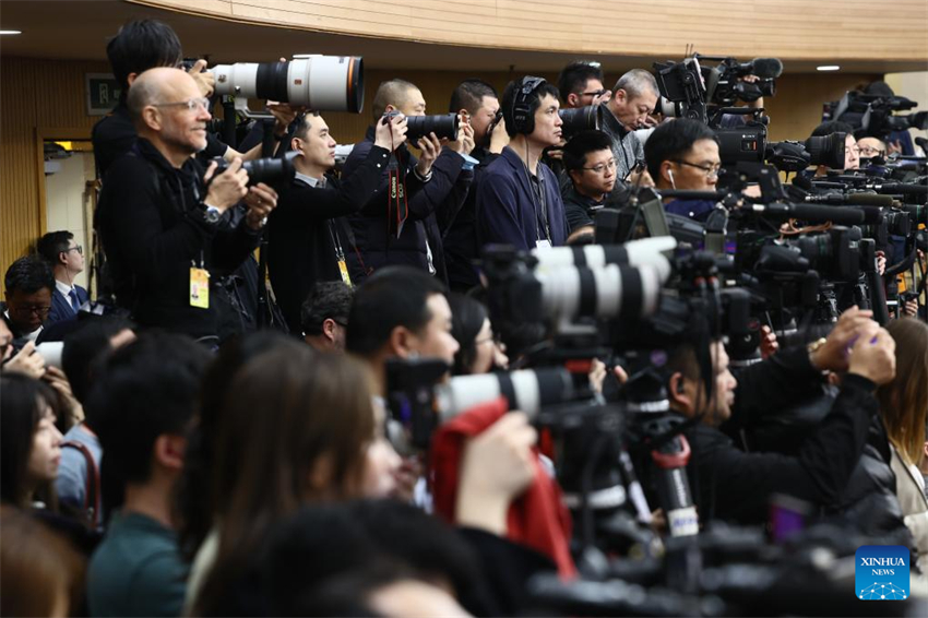 Chanceler da China se reúne com imprensa sobre política externa e rela??es exteriores