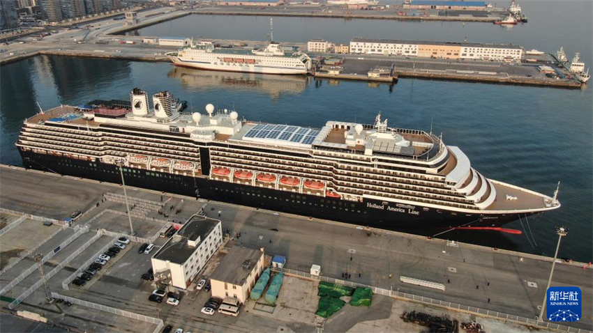 Porto de Dalian, no nordeste da China, retoma atividade de navios de cruzeiro internacionais