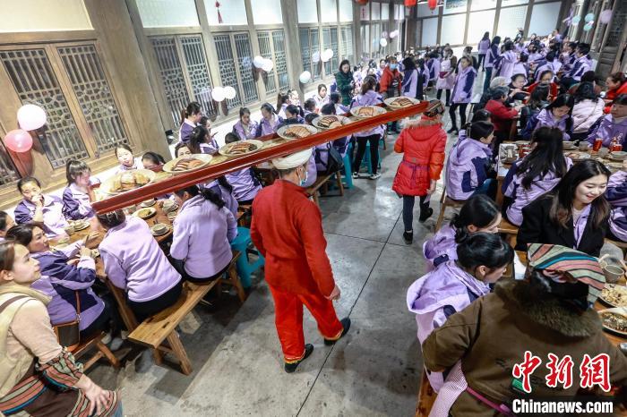 Sichuan: aldeias locais mantêm tradi??es culinárias distintas
