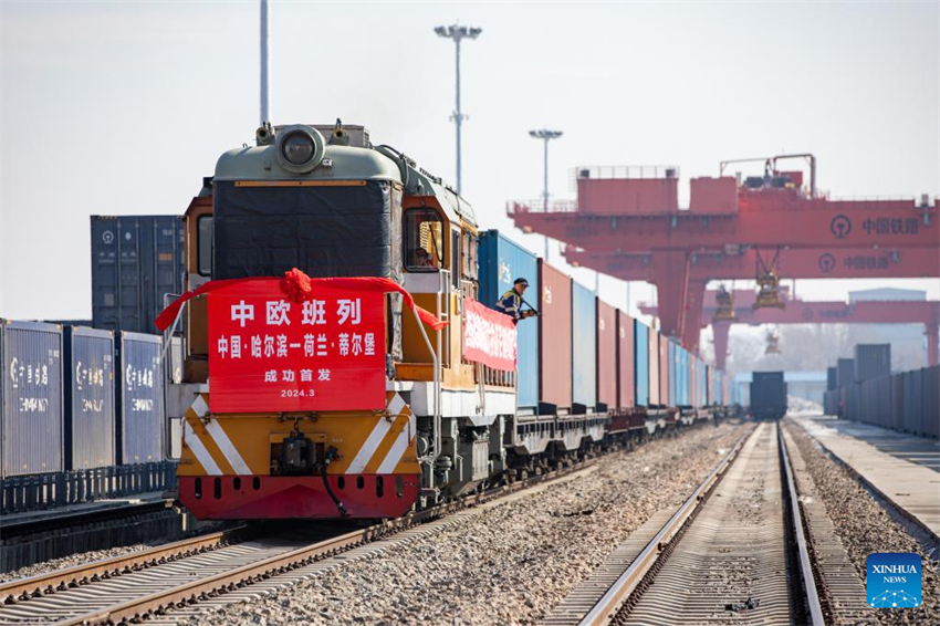 Servi?o de trem de carga China-Europa conecta província fronteiri?a chinesa e Holanda