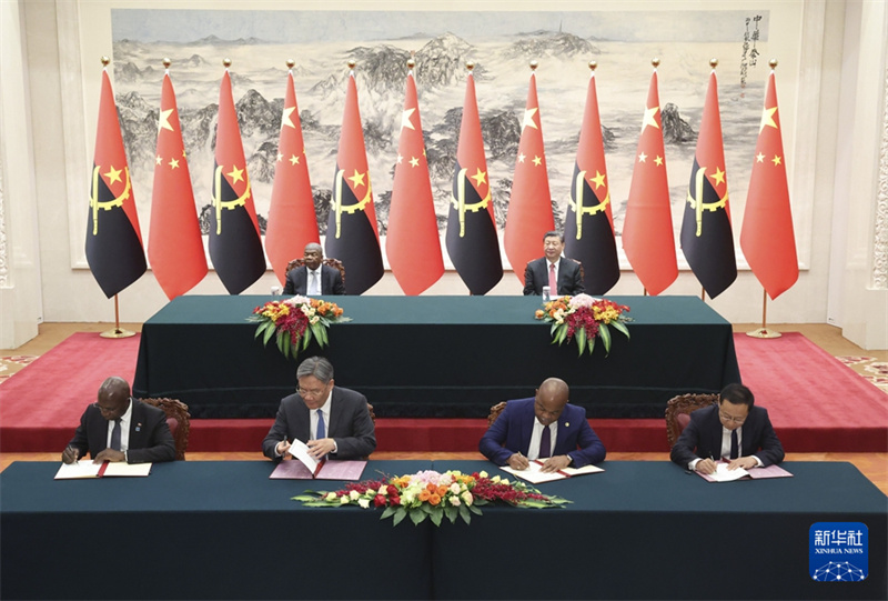 Xi Jinping e presidente de Angola buscam novo patamar nas rela??es dos dois países