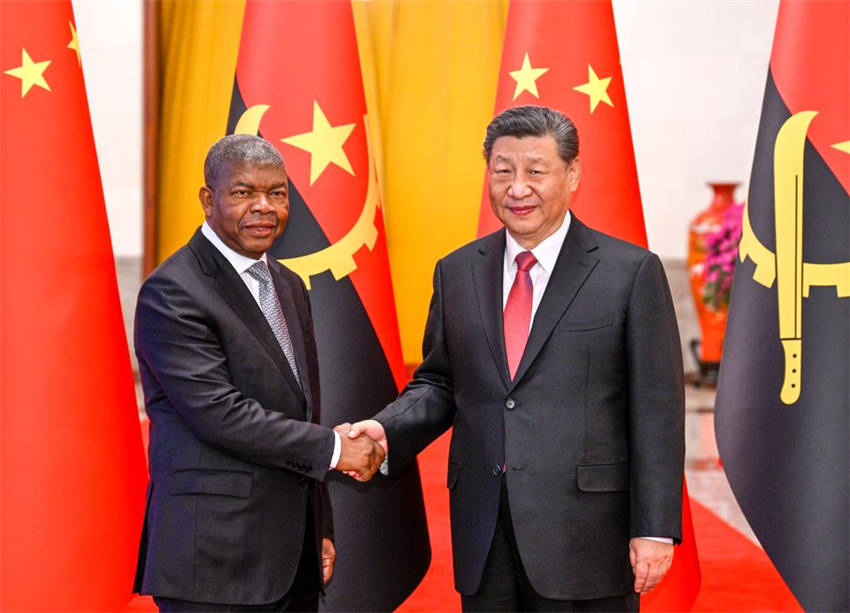 Presidentes chinês e angolano realizam conversas, elevando la?os bilaterais para parceria de coopera??o estratégica global