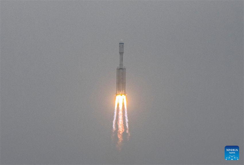 China lan?a novo satélite de retransmiss?o para comunica??es Terra-Lua