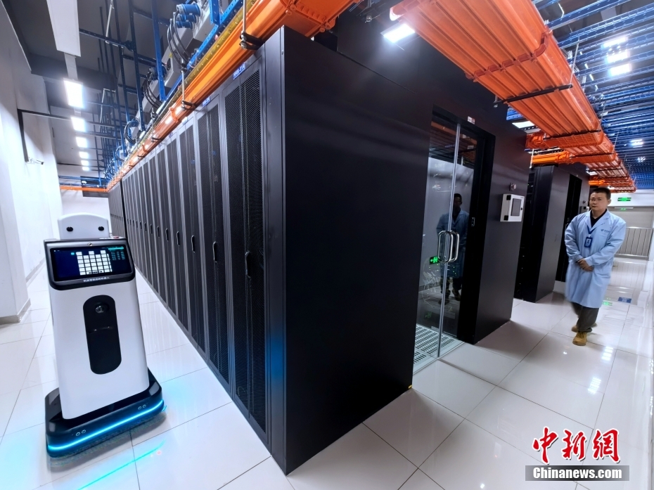 Primeiro centro de dados com zero emiss?es de carbono da China reduz emiss?o de mais de 300.000 toneladas de carbono por ano