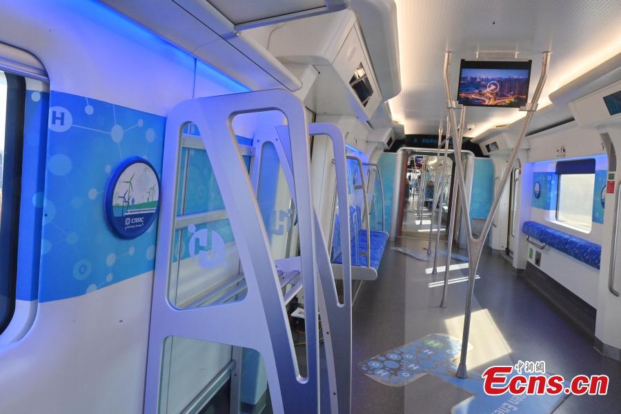 Primeiro trem urbano movido a hidrogênio da China conclui teste