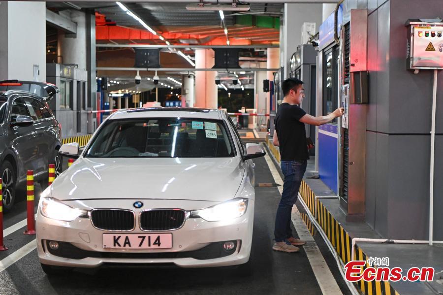 Ponte Hong Kong-Zhuhai-Macau registra passagem de 2 milh?es de veículos particulares