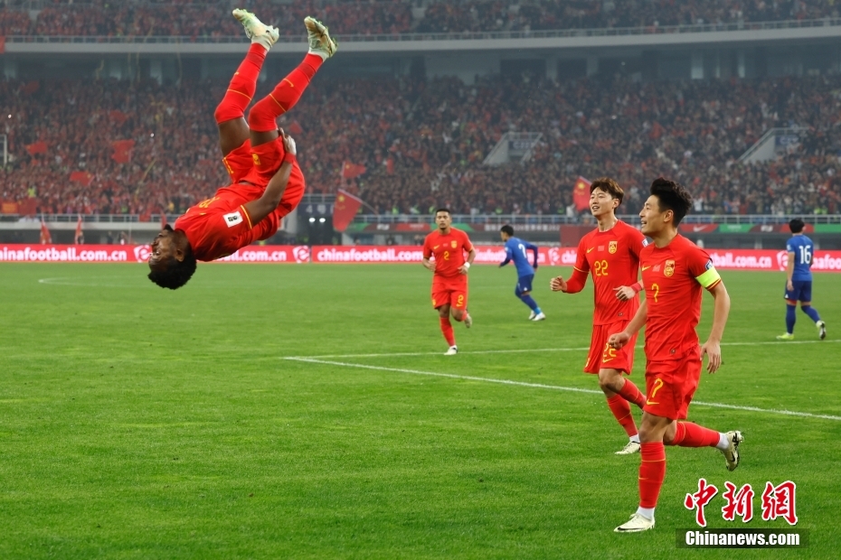 Eliminatórias da Copa do Mundo: China vence Singapura por 4-1