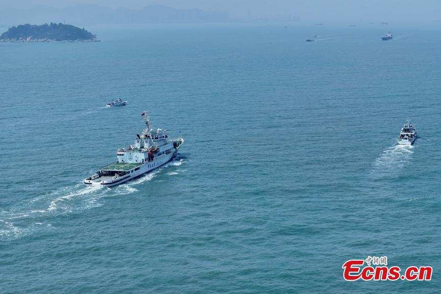Autoridades marítimas realizam miss?o conjunta de patrulha nas águas do Estreito de Taiwan