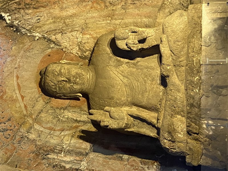 Grutas de Longmen: pico da arte em escultura em pedra na China