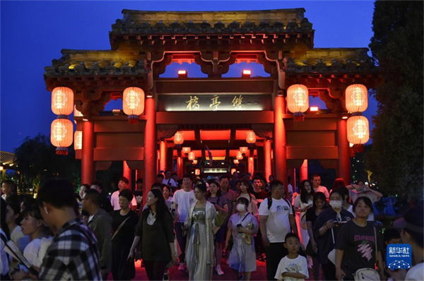 Três dias do feriado chinês Qingming registram 740 milh?es de viagens